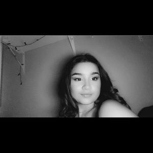 Meet your Posher, Maya